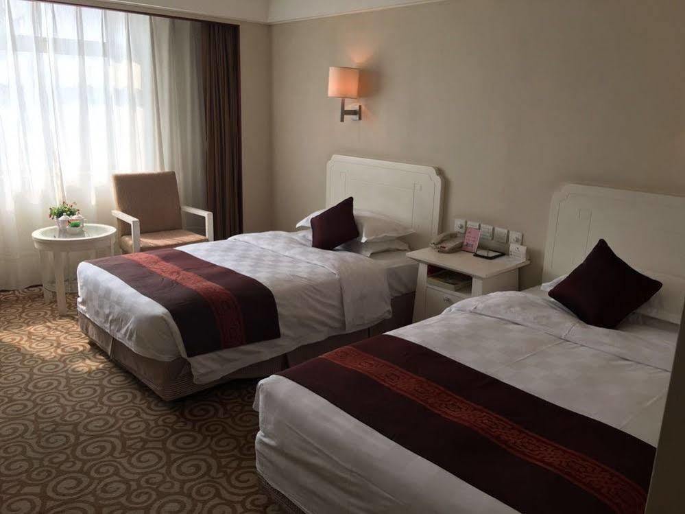 Beijing Spring Hotel Exterior photo